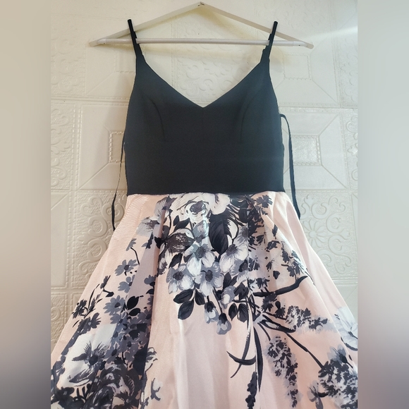 b. smart prom dress - Picture 5 of 14